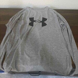LOT: Boys' Long Sleeve XL shirts (Under Armor, Old Navy, Cat & Jack)
